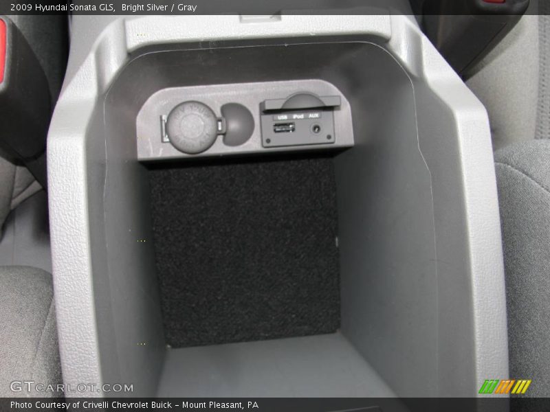 Bright Silver / Gray 2009 Hyundai Sonata GLS