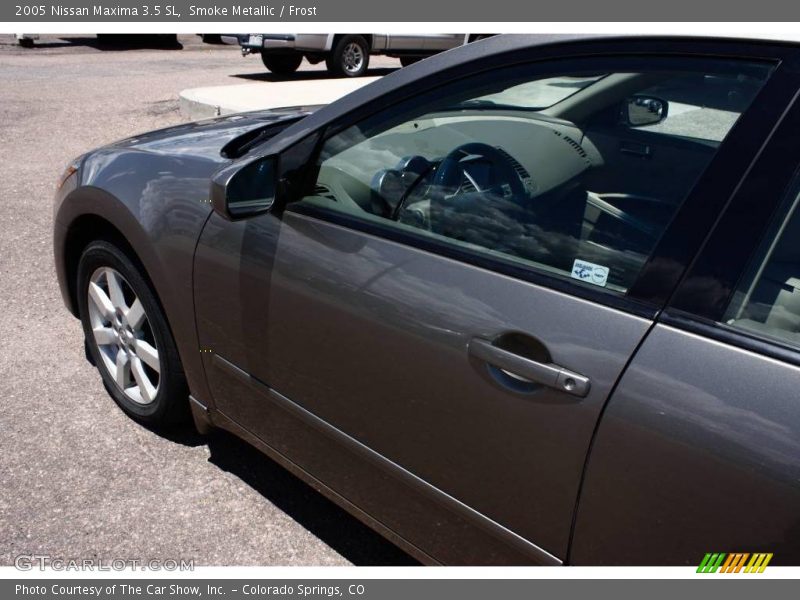 Smoke Metallic / Frost 2005 Nissan Maxima 3.5 SL