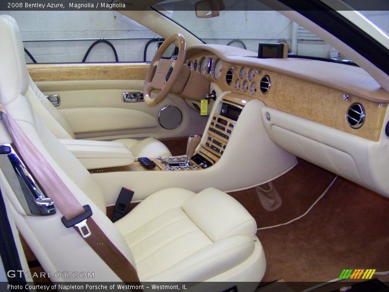 Magnolia / Magnolia 2008 Bentley Azure