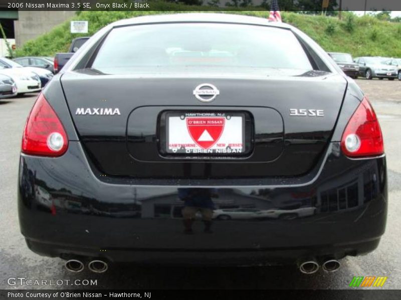 Onyx Black / Black 2006 Nissan Maxima 3.5 SE