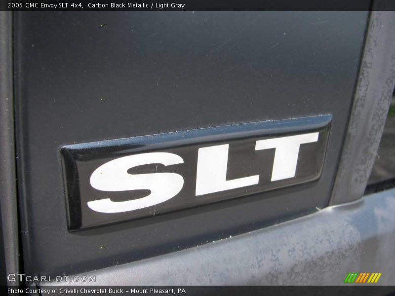 Carbon Black Metallic / Light Gray 2005 GMC Envoy SLT 4x4