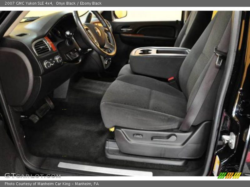 Onyx Black / Ebony Black 2007 GMC Yukon SLE 4x4