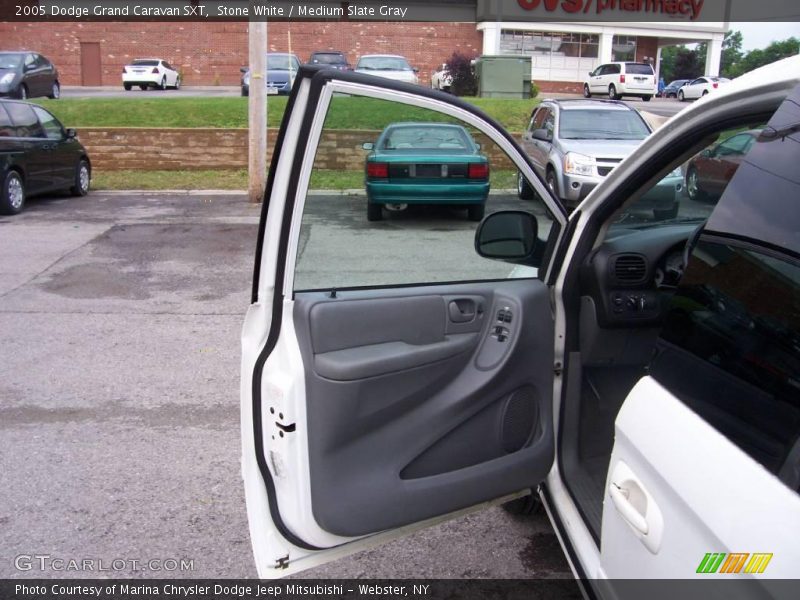 Stone White / Medium Slate Gray 2005 Dodge Grand Caravan SXT