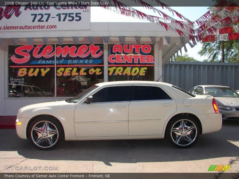 Cool Vanilla White / Dark Slate Gray 2008 Chrysler 300 LX