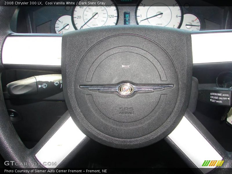 Cool Vanilla White / Dark Slate Gray 2008 Chrysler 300 LX