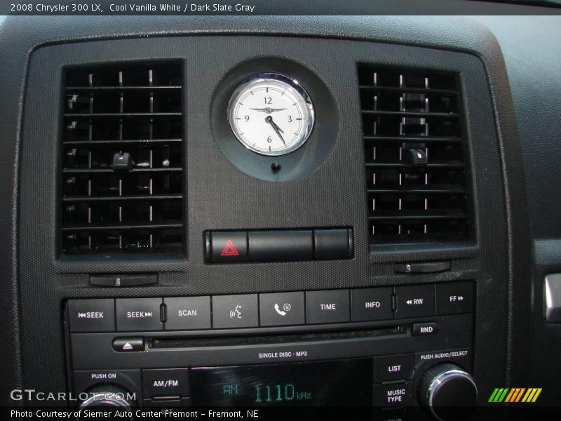 Cool Vanilla White / Dark Slate Gray 2008 Chrysler 300 LX