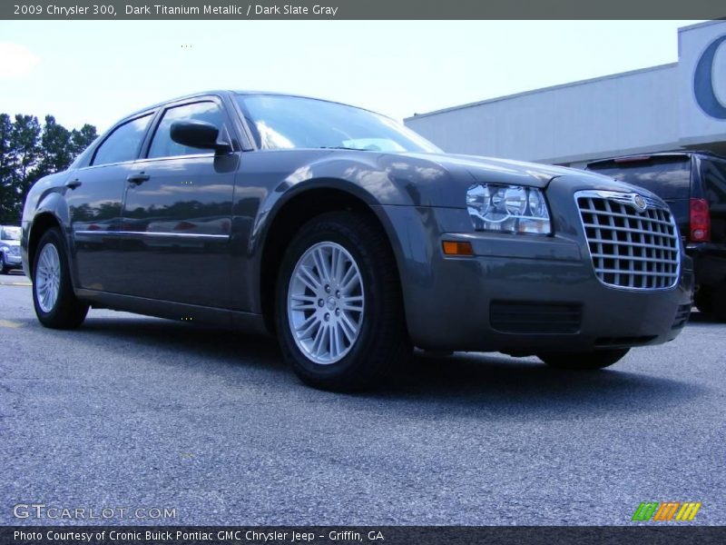 Dark Titanium Metallic / Dark Slate Gray 2009 Chrysler 300