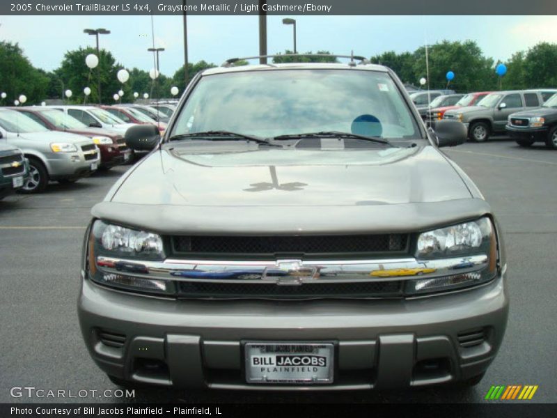 Graystone Metallic / Light Cashmere/Ebony 2005 Chevrolet TrailBlazer LS 4x4
