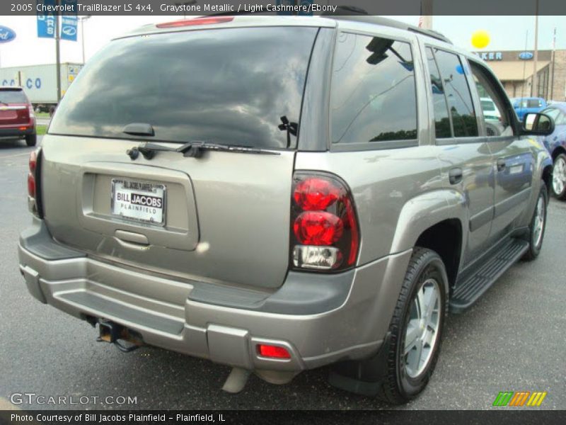 Graystone Metallic / Light Cashmere/Ebony 2005 Chevrolet TrailBlazer LS 4x4