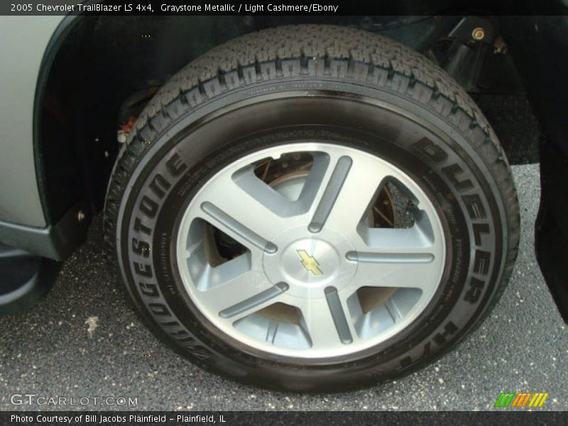 Graystone Metallic / Light Cashmere/Ebony 2005 Chevrolet TrailBlazer LS 4x4