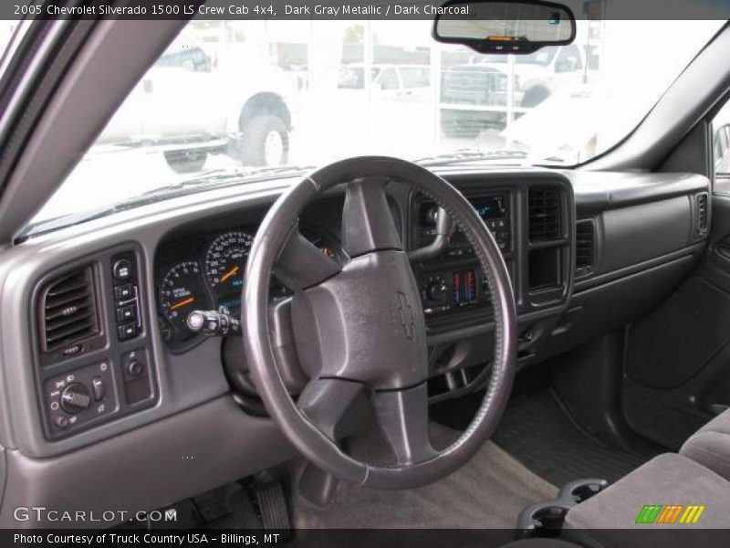 Dark Gray Metallic / Dark Charcoal 2005 Chevrolet Silverado 1500 LS Crew Cab 4x4
