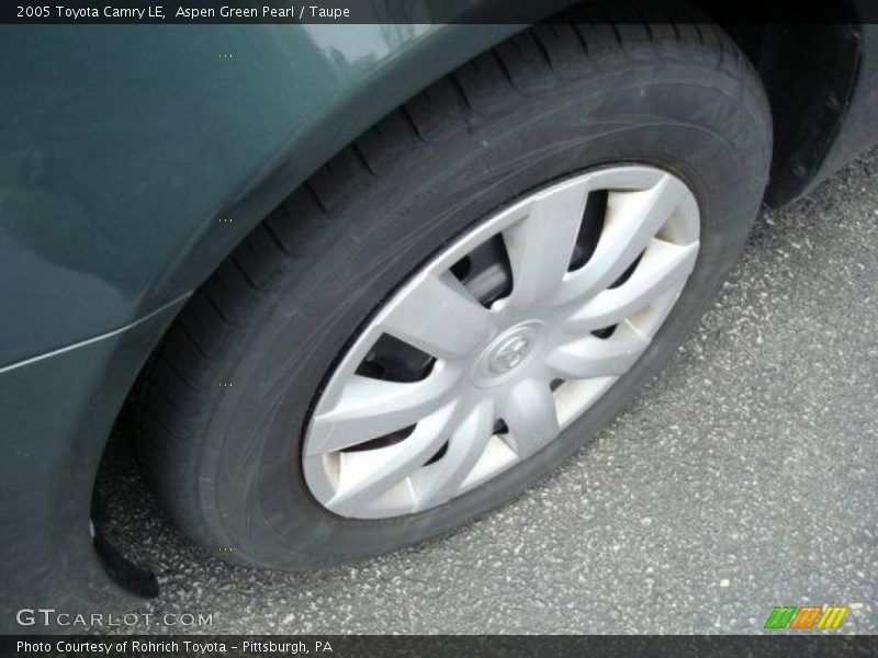 Aspen Green Pearl / Taupe 2005 Toyota Camry LE