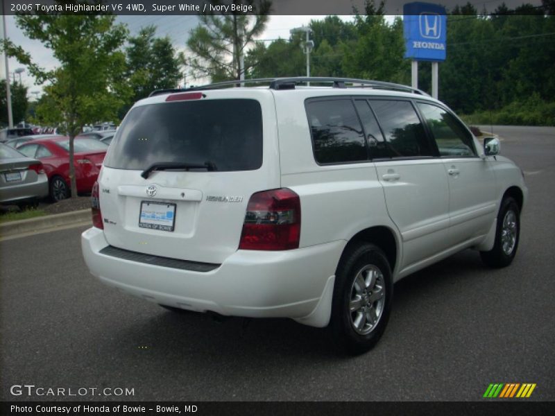 Super White / Ivory Beige 2006 Toyota Highlander V6 4WD