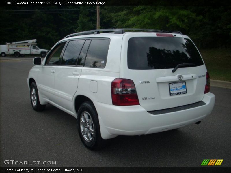 Super White / Ivory Beige 2006 Toyota Highlander V6 4WD