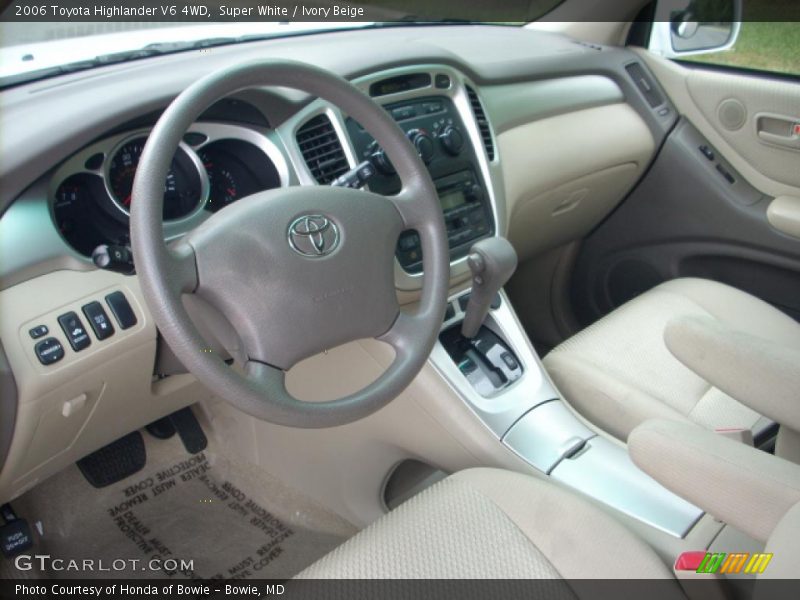 Super White / Ivory Beige 2006 Toyota Highlander V6 4WD
