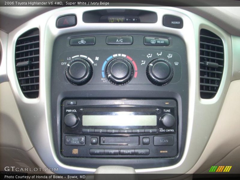 Super White / Ivory Beige 2006 Toyota Highlander V6 4WD