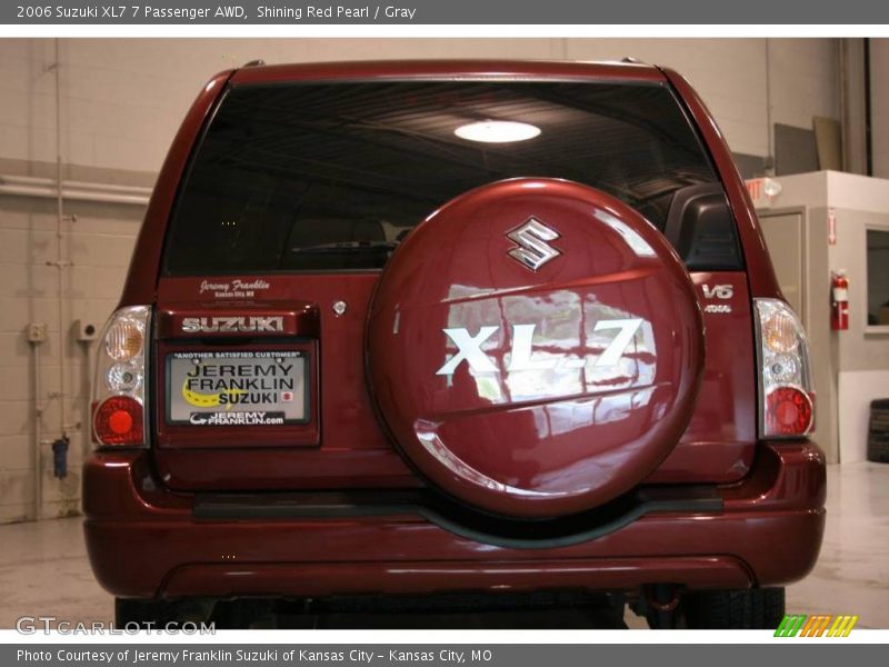 Shining Red Pearl / Gray 2006 Suzuki XL7 7 Passenger AWD