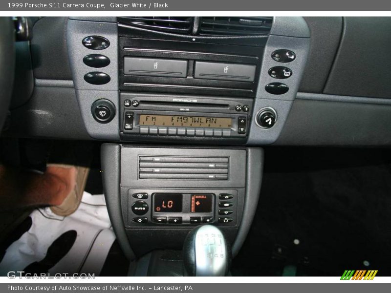 Glacier White / Black 1999 Porsche 911 Carrera Coupe