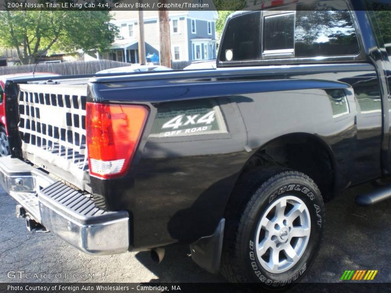 Galaxy Black / Graphite/Titanium 2004 Nissan Titan LE King Cab 4x4