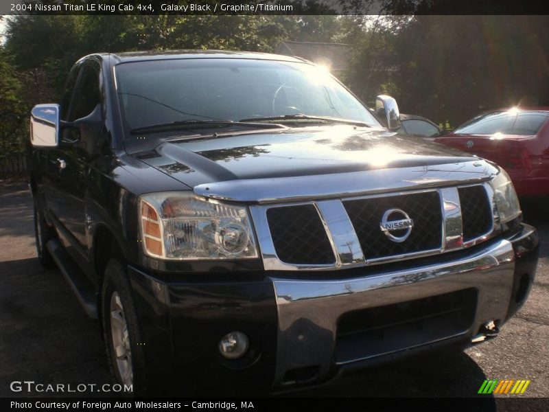 Galaxy Black / Graphite/Titanium 2004 Nissan Titan LE King Cab 4x4