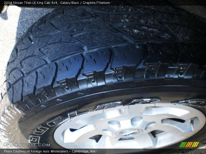 Galaxy Black / Graphite/Titanium 2004 Nissan Titan LE King Cab 4x4