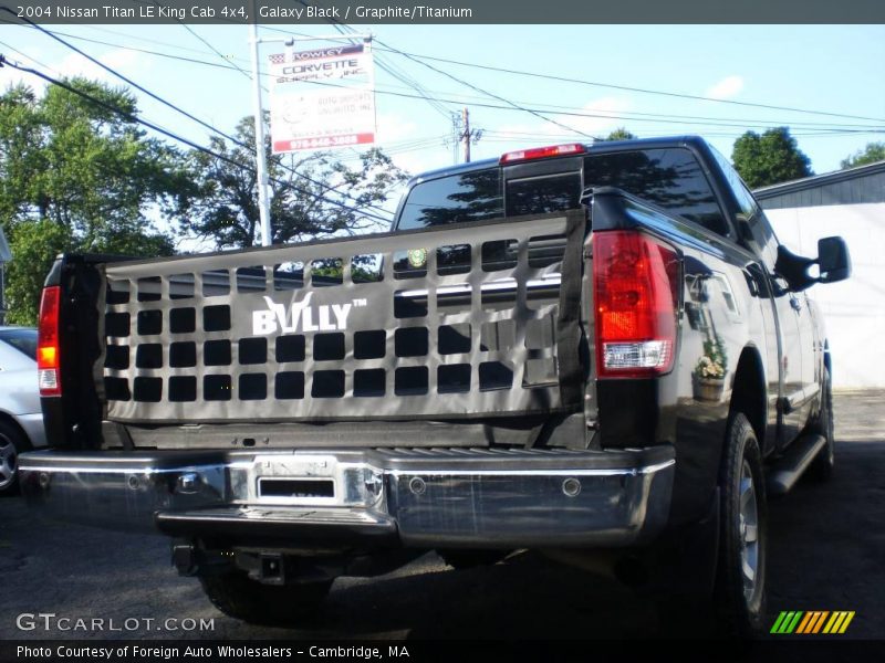 Galaxy Black / Graphite/Titanium 2004 Nissan Titan LE King Cab 4x4