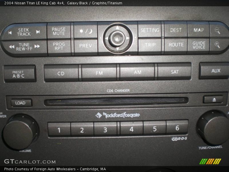 Galaxy Black / Graphite/Titanium 2004 Nissan Titan LE King Cab 4x4