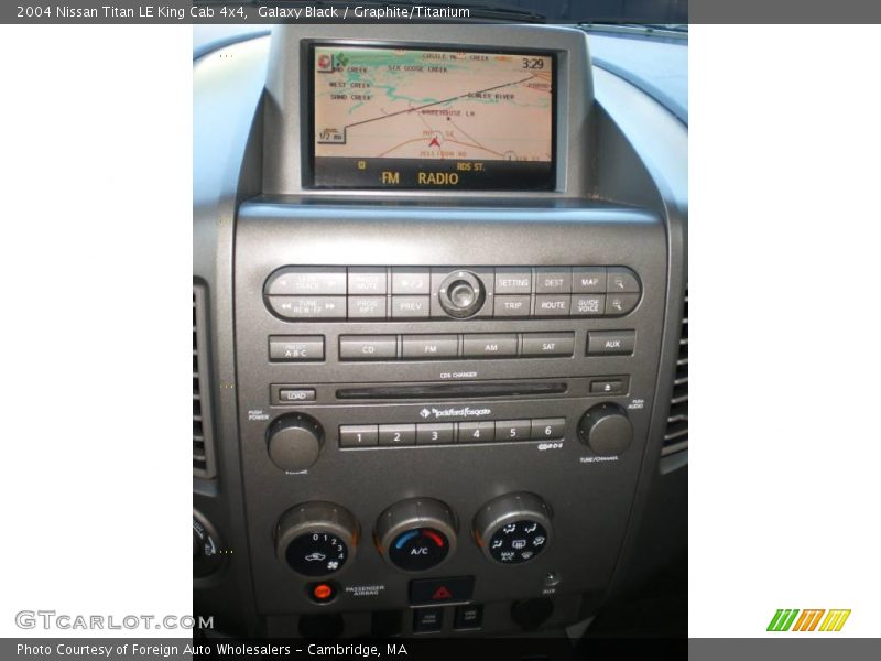 Galaxy Black / Graphite/Titanium 2004 Nissan Titan LE King Cab 4x4