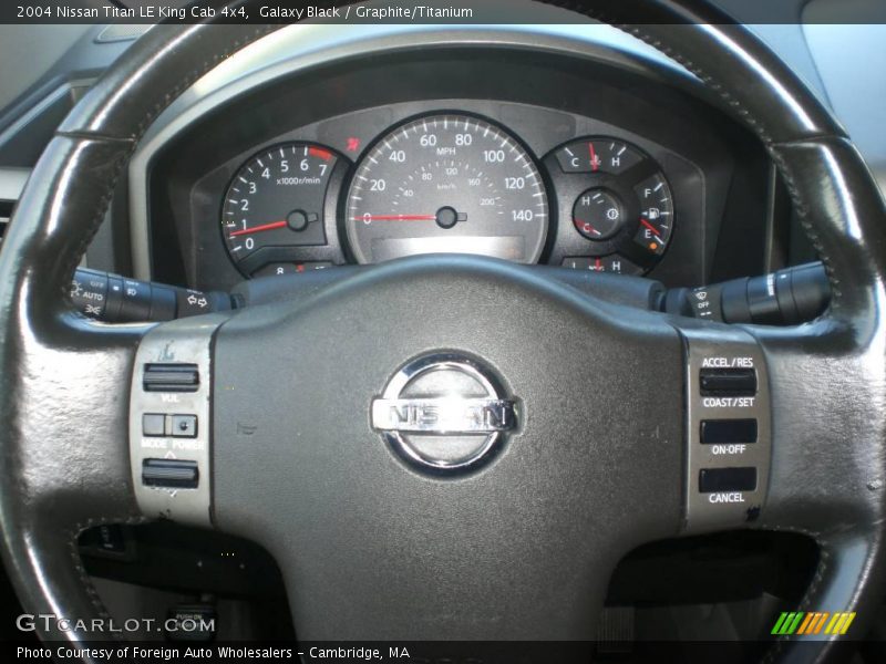 Galaxy Black / Graphite/Titanium 2004 Nissan Titan LE King Cab 4x4