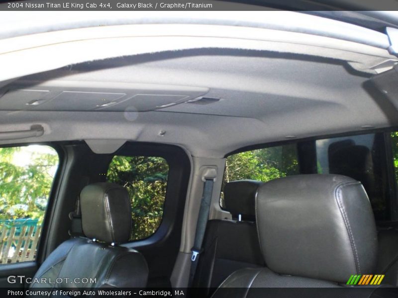 Galaxy Black / Graphite/Titanium 2004 Nissan Titan LE King Cab 4x4