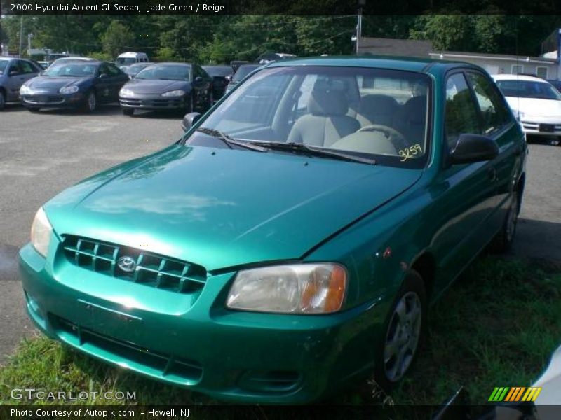 Jade Green / Beige 2000 Hyundai Accent GL Sedan