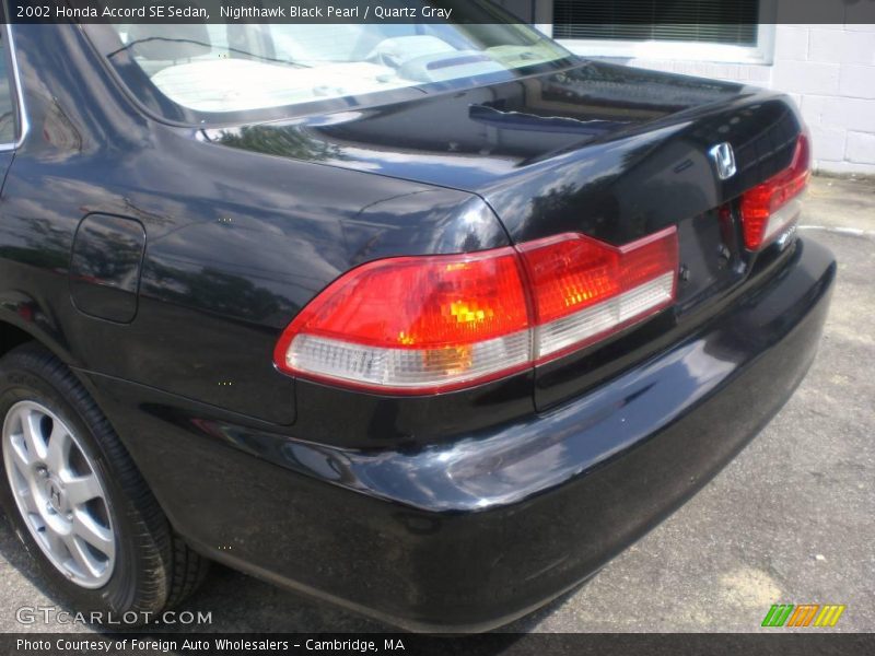 Nighthawk Black Pearl / Quartz Gray 2002 Honda Accord SE Sedan