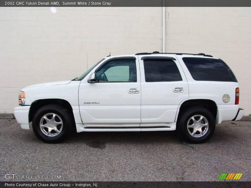 Summit White / Stone Gray 2002 GMC Yukon Denali AWD