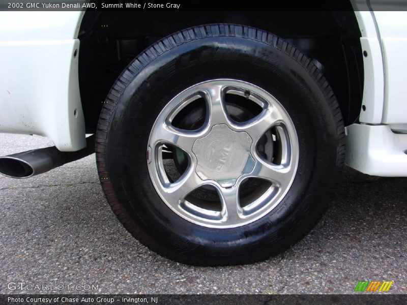 Summit White / Stone Gray 2002 GMC Yukon Denali AWD