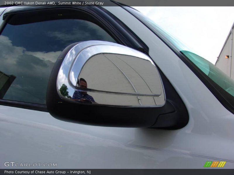 Summit White / Stone Gray 2002 GMC Yukon Denali AWD