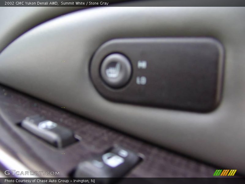 Summit White / Stone Gray 2002 GMC Yukon Denali AWD