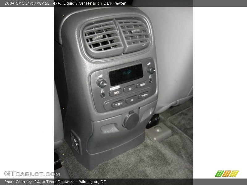 Liquid Silver Metallic / Dark Pewter 2004 GMC Envoy XUV SLT 4x4