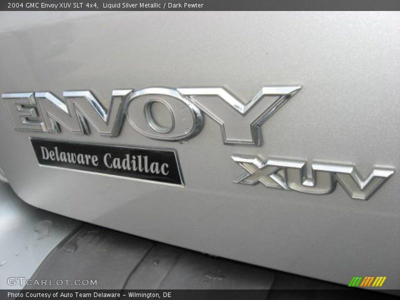 Liquid Silver Metallic / Dark Pewter 2004 GMC Envoy XUV SLT 4x4