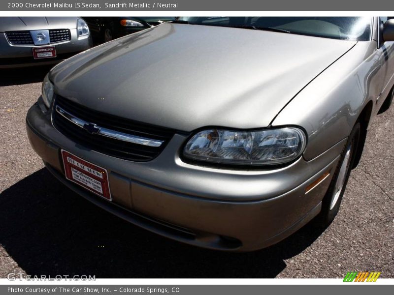 Sandrift Metallic / Neutral 2000 Chevrolet Malibu LS Sedan