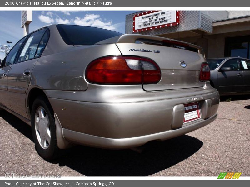 Sandrift Metallic / Neutral 2000 Chevrolet Malibu LS Sedan
