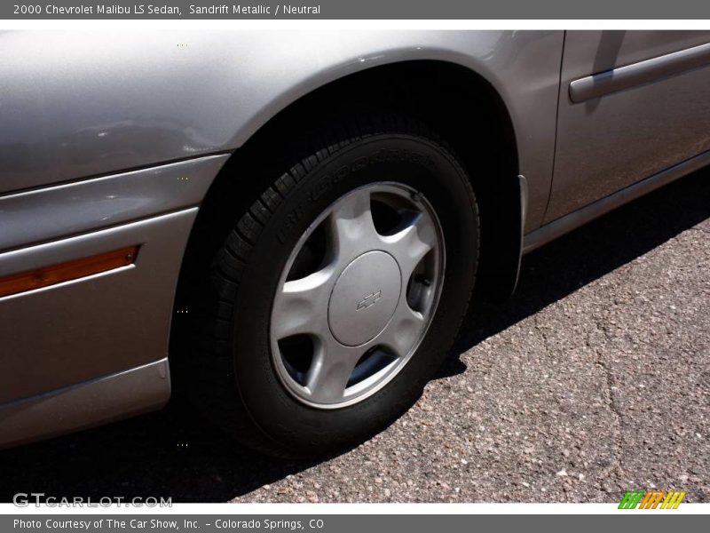Sandrift Metallic / Neutral 2000 Chevrolet Malibu LS Sedan