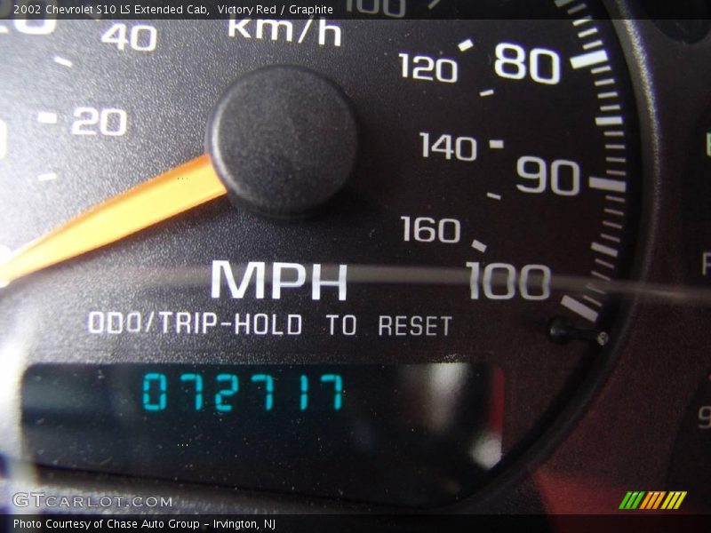 Victory Red / Graphite 2002 Chevrolet S10 LS Extended Cab