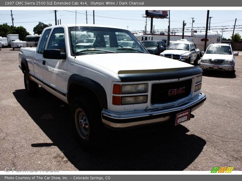 Olympic White / Dark Charcoal 1997 GMC Sierra 2500 SLE Extended Cab 4x4