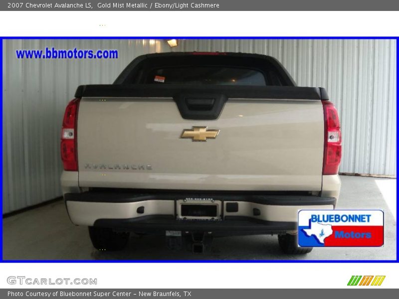 Gold Mist Metallic / Ebony/Light Cashmere 2007 Chevrolet Avalanche LS