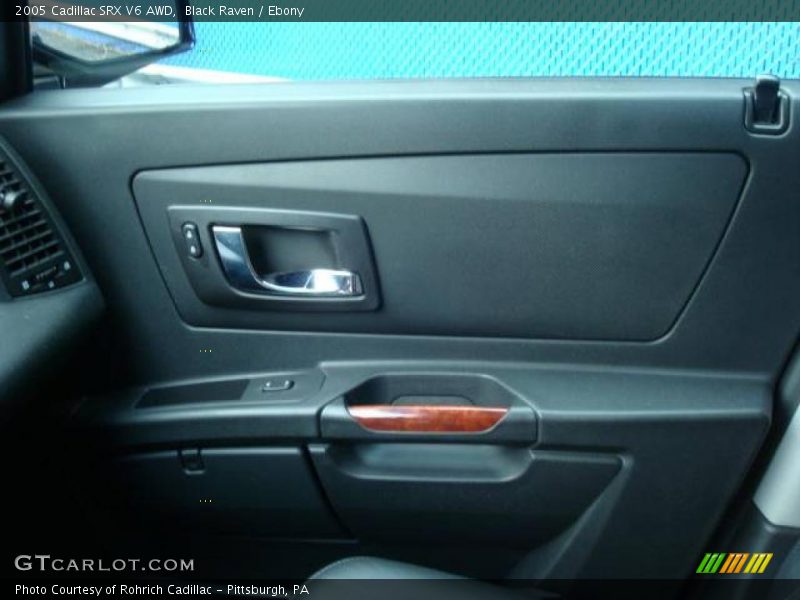Black Raven / Ebony 2005 Cadillac SRX V6 AWD