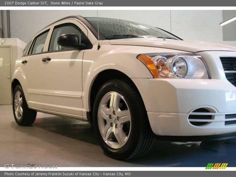 Stone White / Pastel Slate Gray 2007 Dodge Caliber SXT