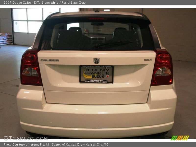Stone White / Pastel Slate Gray 2007 Dodge Caliber SXT