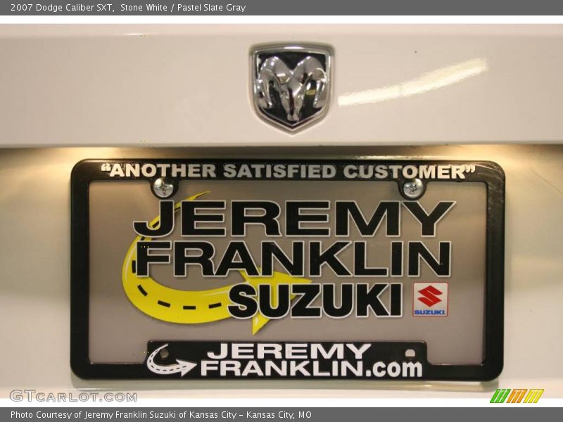 Stone White / Pastel Slate Gray 2007 Dodge Caliber SXT