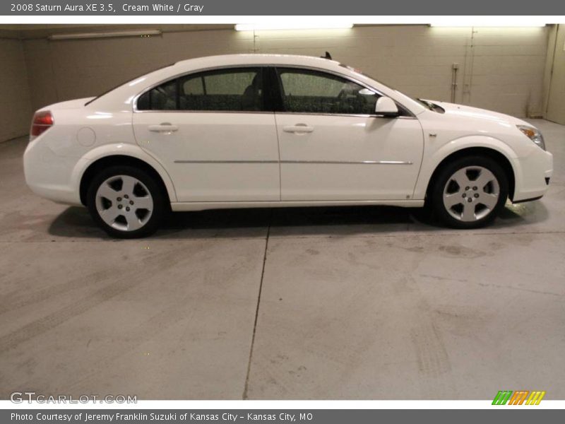 Cream White / Gray 2008 Saturn Aura XE 3.5