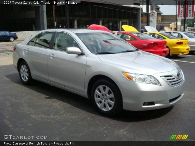 Titanium Metallic / Bisque 2007 Toyota Camry XLE